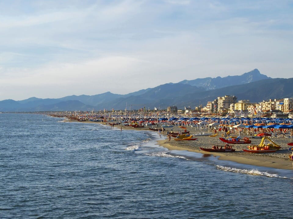 Sky, Mountainous Landforms, Mountain, Horizon, Hill, Coast, Coastal And Oceanic Landforms, Sea, Mountain Range, Beach