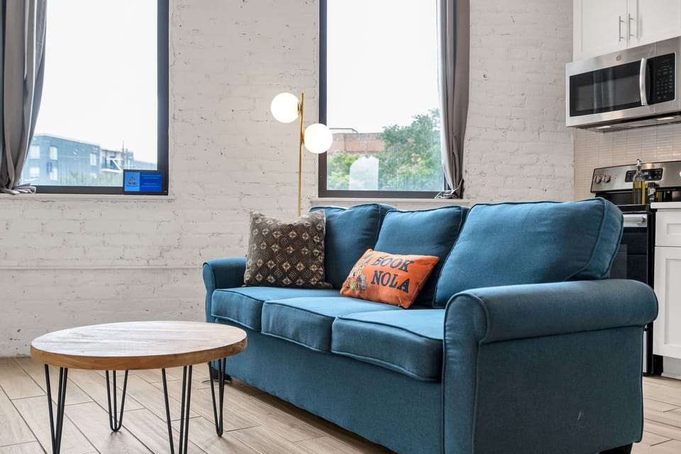 Living room (Unit 1)