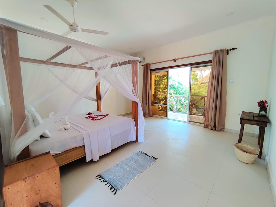 Comfort Double Room, Balcony, Pool View | In-room safe