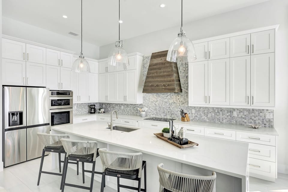 Oversized island with seating — perfect for morning coffee, casual meals, or cocktail hour
