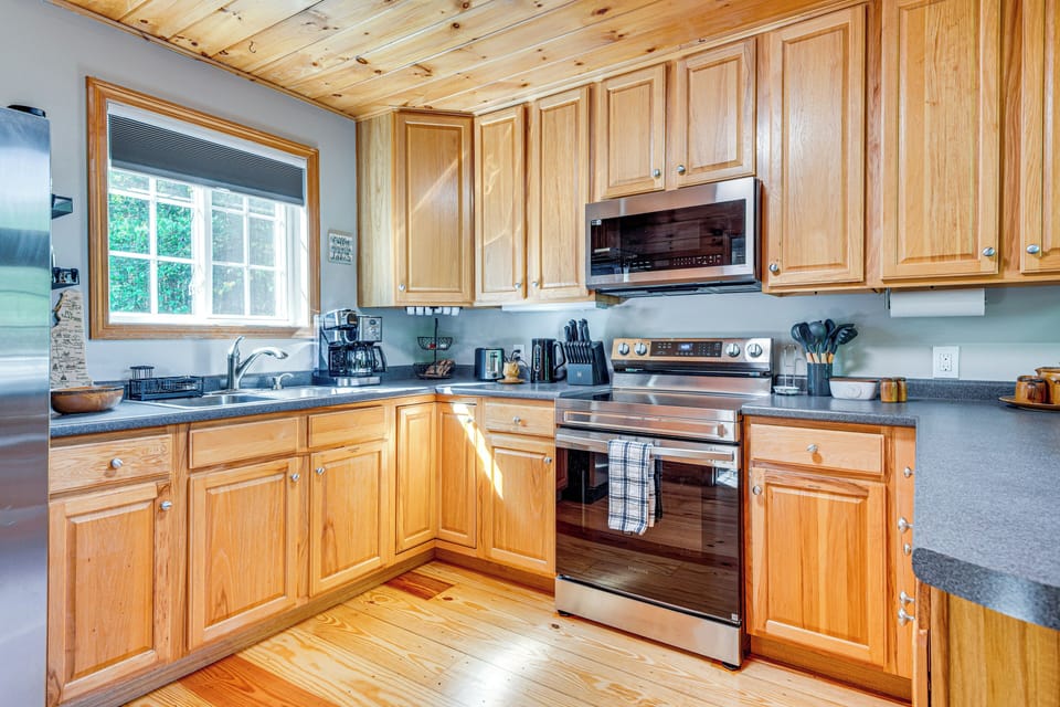 House (2 Bedrooms) | Interior