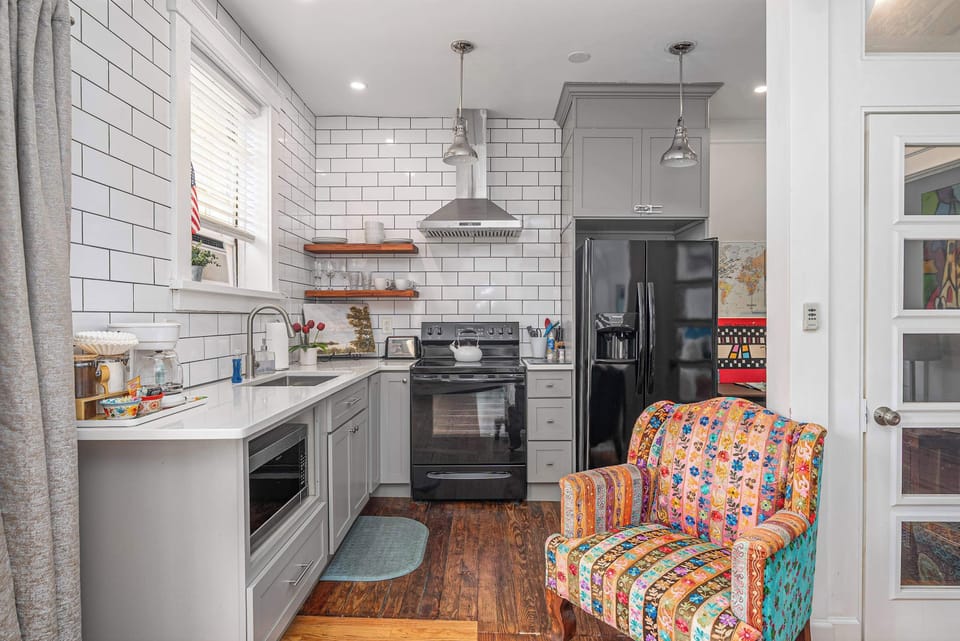 Charming, cute kitchen with everything you can think of! 