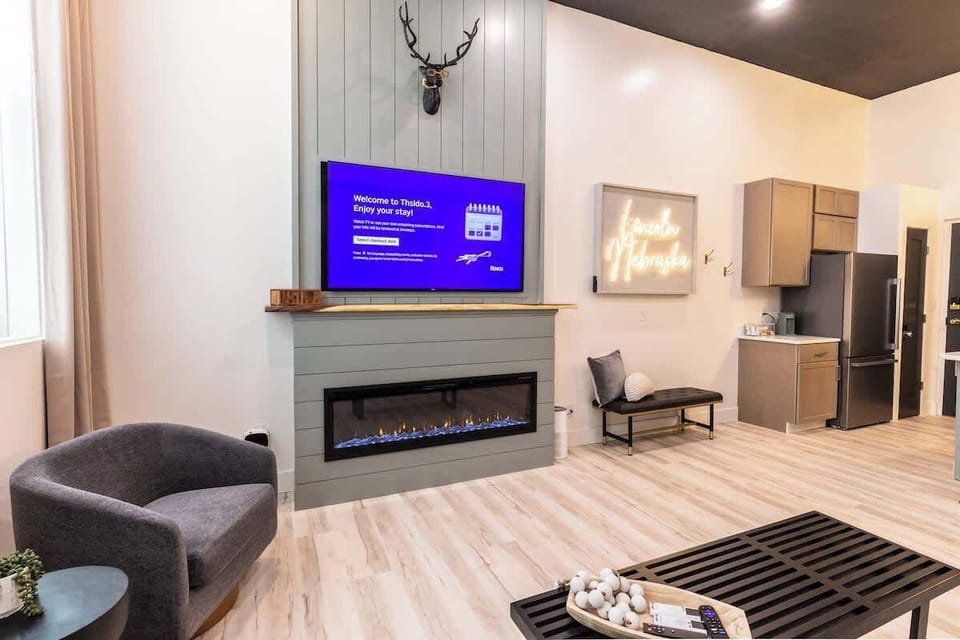 Sit by the fireplace and unwind after an unforgettable day in the city.