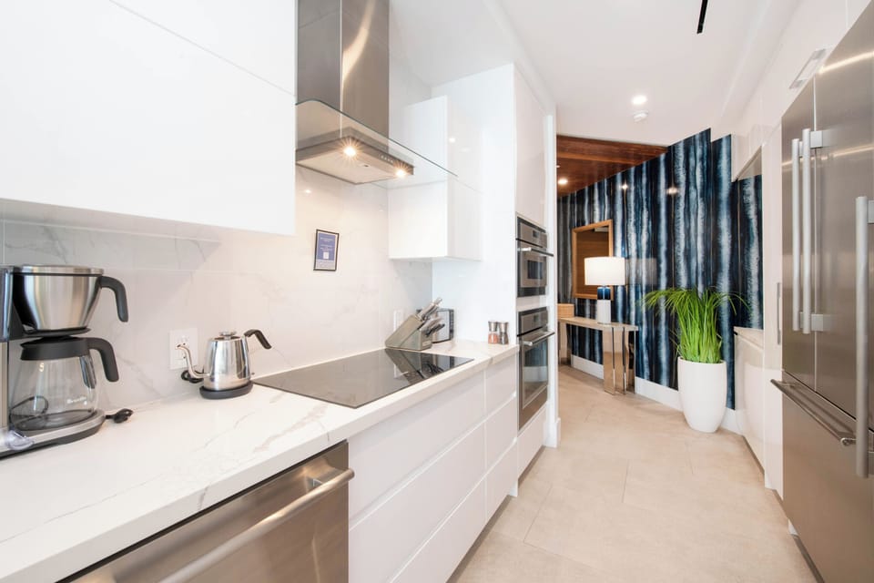 Modern Kitchen.