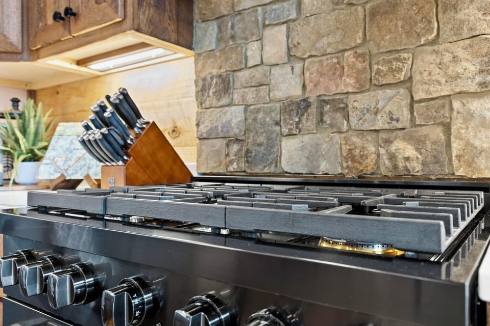 Gas Range 6-burner