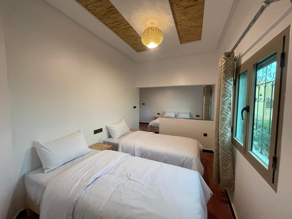 Room | Soundproofing, WiFi (free)