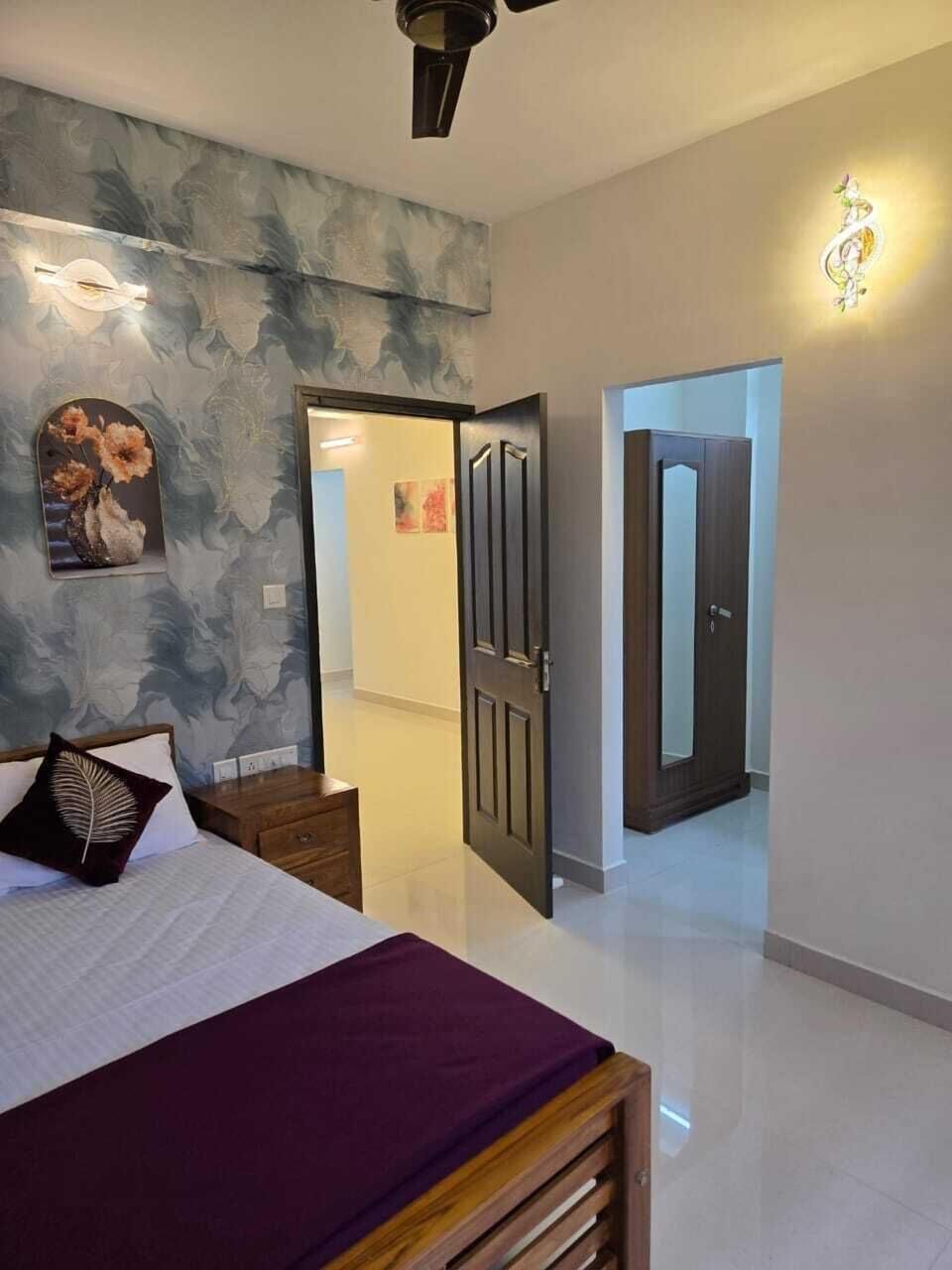 Executive Suite, 3 Bedrooms, Balcony, City View | Blackout drapes, soundproofing, iron/ironing board, free WiFi