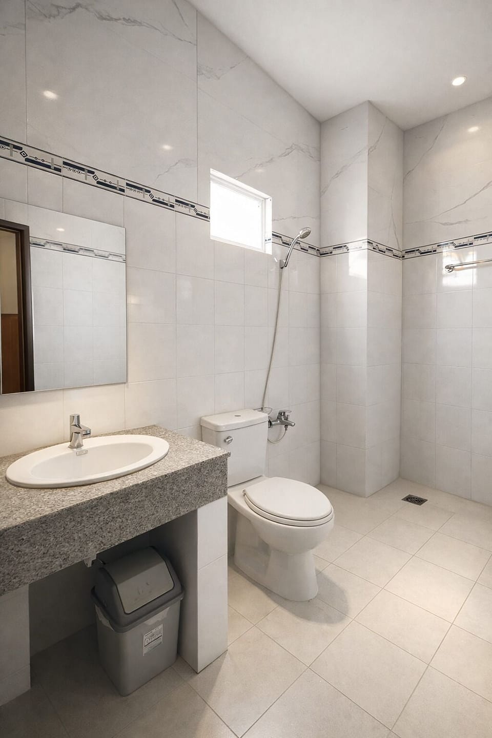 Standard Quadruple Room | Bathroom | Shower, rainfall showerhead, designer toiletries, slippers