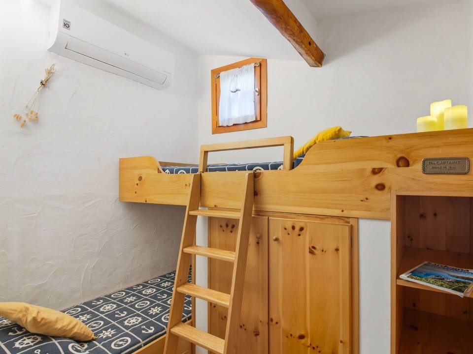 Furniture, Wall, Interior Design, Wood, Flooring, Floor, Ceiling, Bed, Bedroom, Room