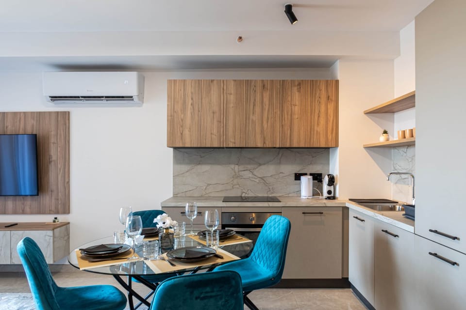 Kitchen and dining area
