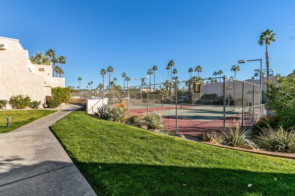 K0151 - Tennis Courts