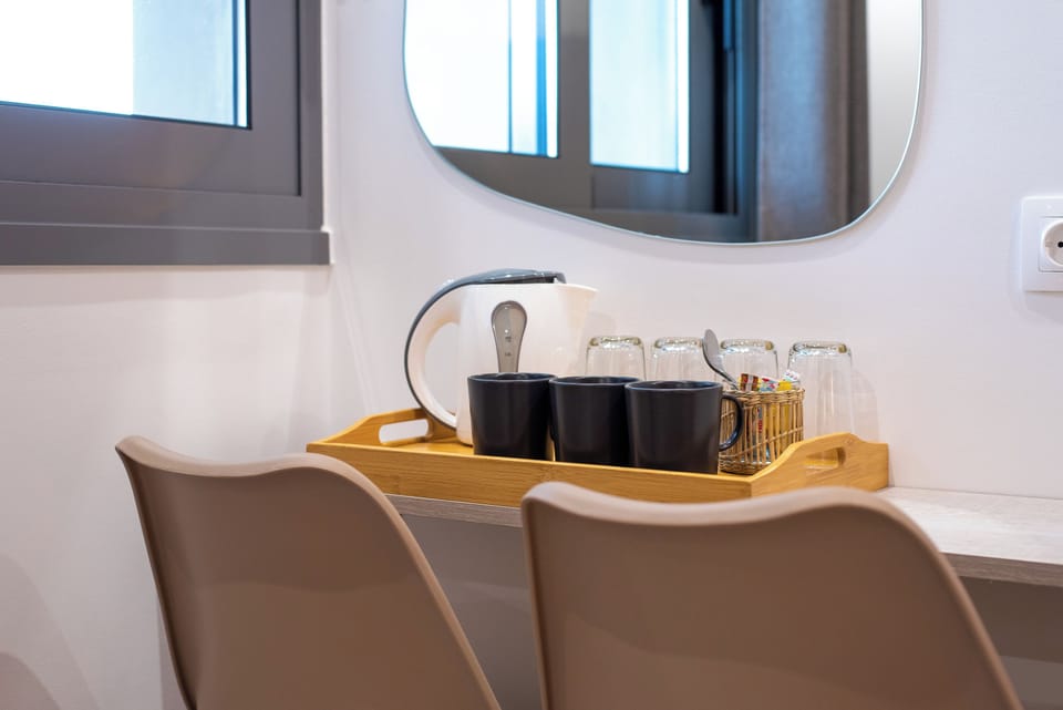 In-room safe, desk, soundproofing, free WiFi