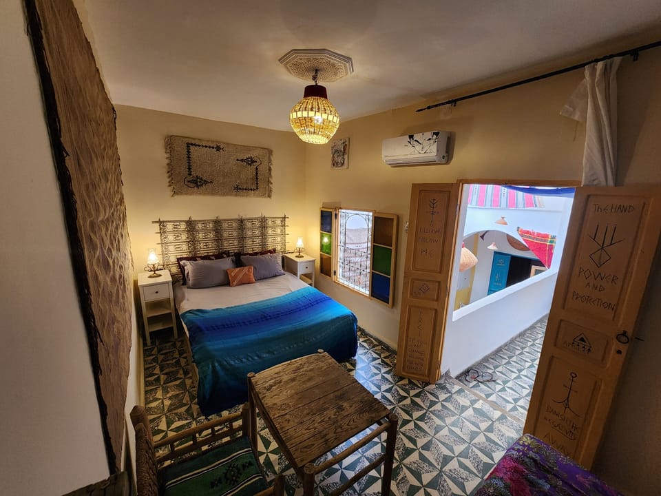 Deluxe House, City View | Egyptian cotton sheets, premium bedding, memory foam beds, cribs (free)
