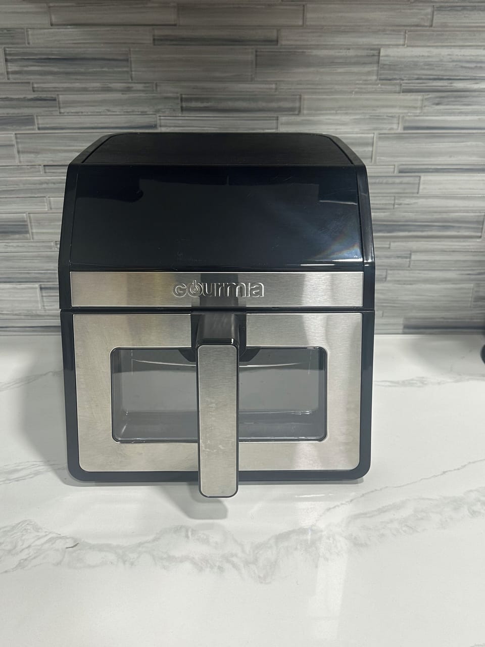 Air fryer for easy cooking