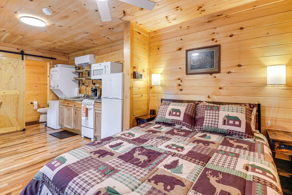 Apartment (0 Bedroom) | Interior