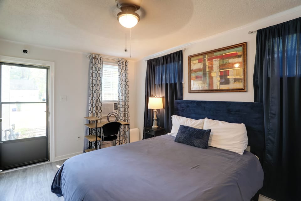 Apartment (0 Bedroom) | Interior
