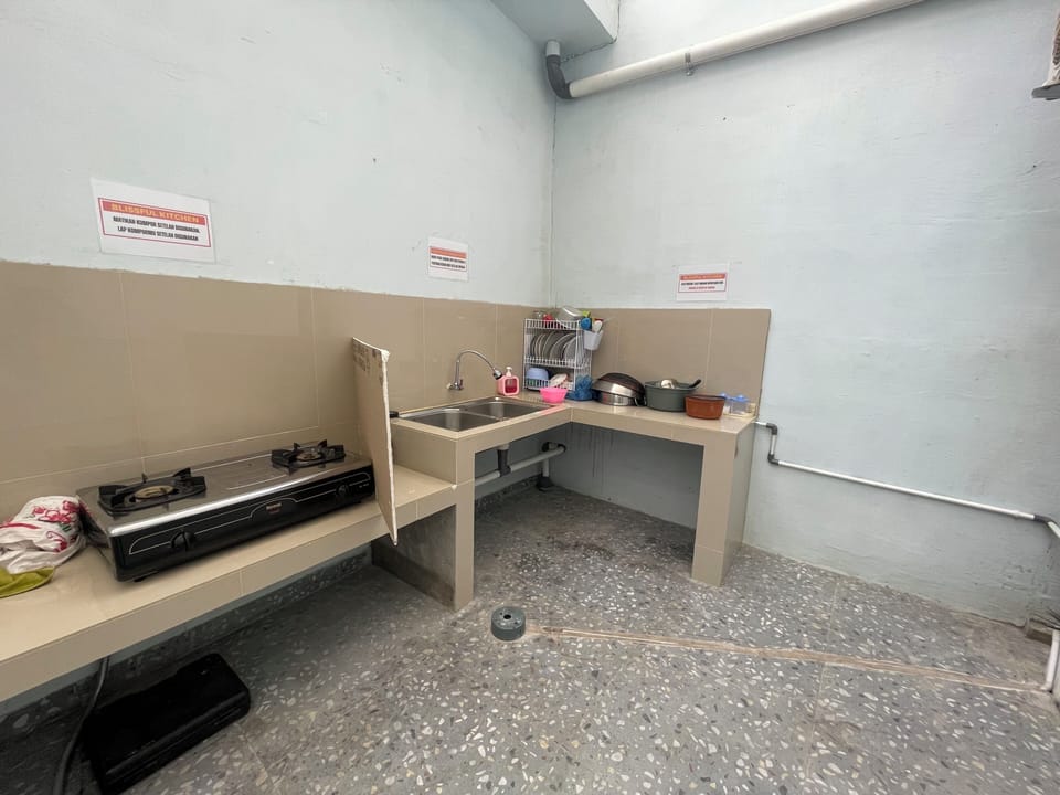 Standard Room | Shared kitchen