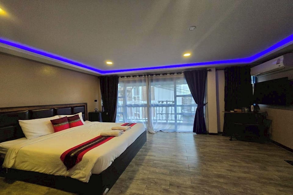 Family Room | Free WiFi