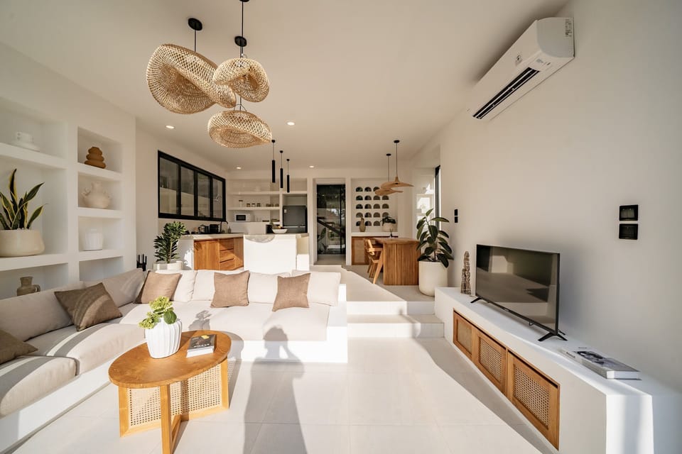 Deluxe Villa, 1 King Bed, Pool View | Living room | 43-inch TV with cable channels