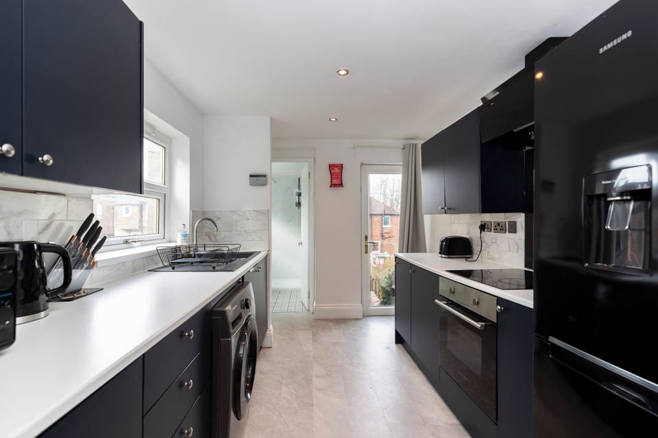 Apartment, 4 Bedrooms | Interior