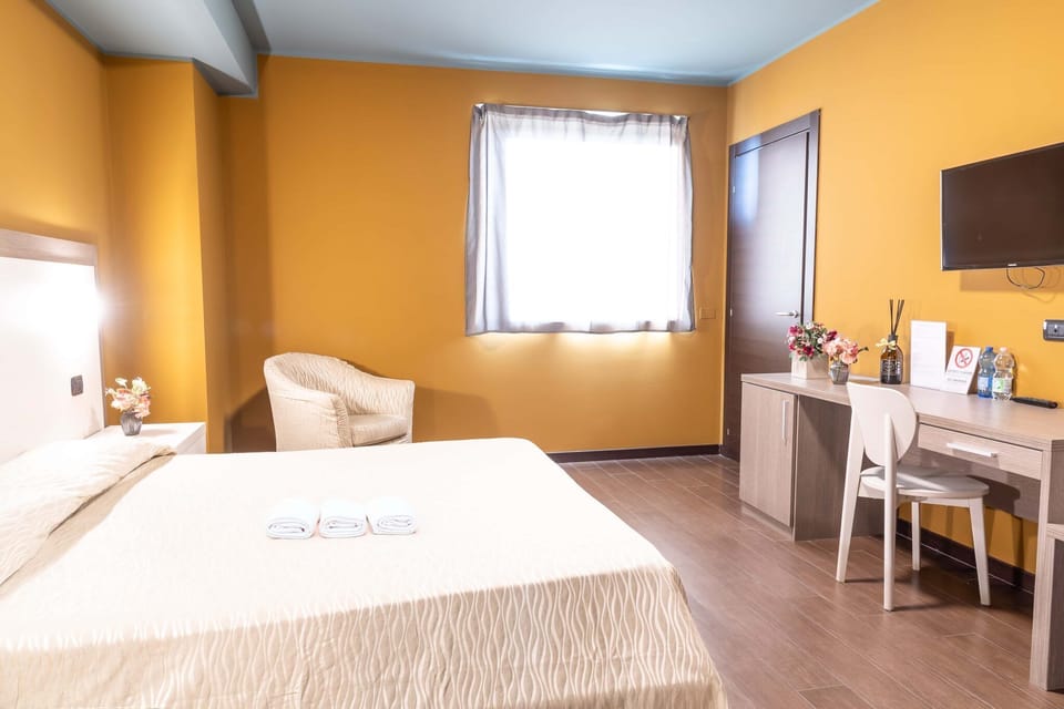 Double or Twin Room, City View | In-room safe, soundproofing, iron/ironing board, WiFi (free)