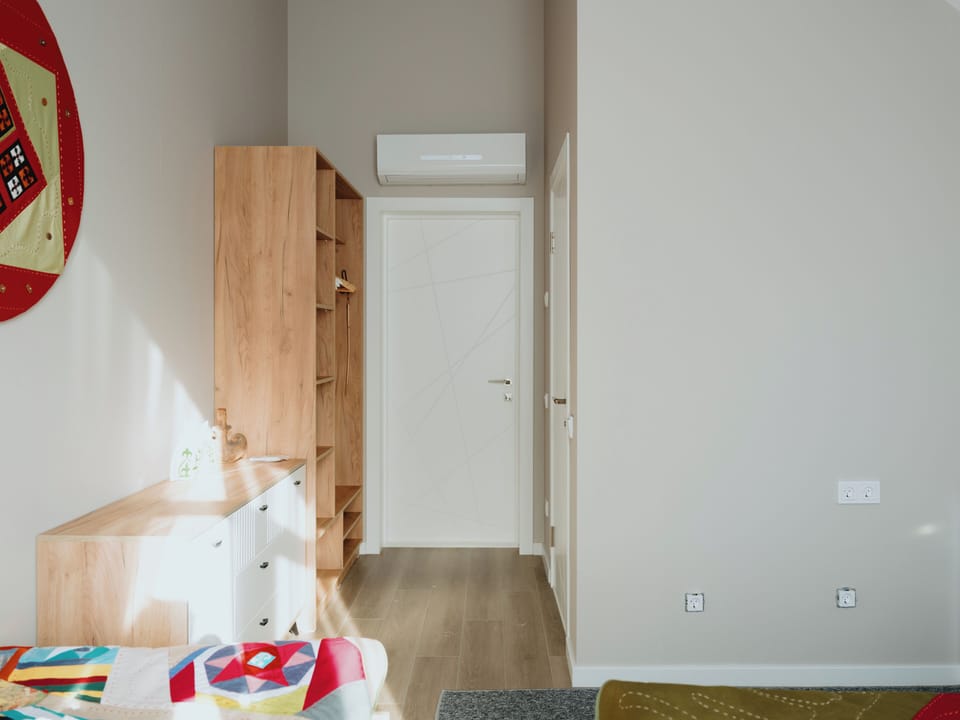 Family Triple Room, Private Bathroom | Blackout drapes, WiFi (free)