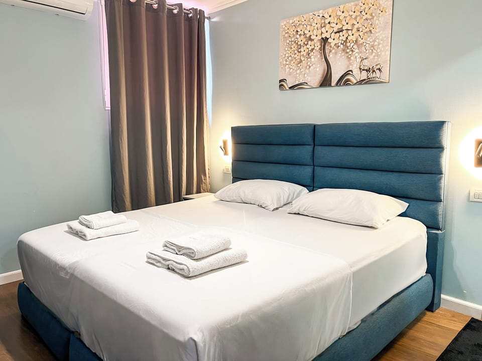 Comfort Double Room, City View | Blackout drapes, free WiFi, bed sheets