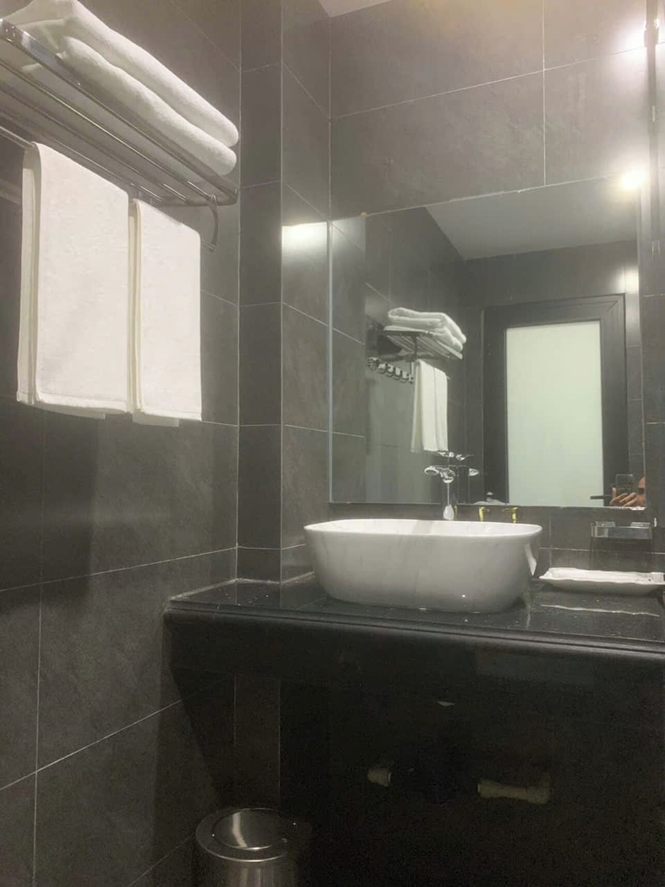 Basic Double Room, City View | Bathroom | Separate tub and shower, hair dryer, slippers, bidet
