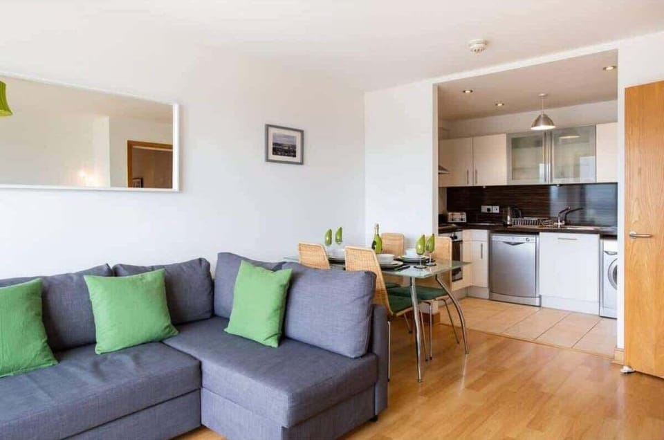 Living Room / Lounge