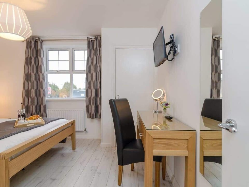 Bass Buildings 2 bedroom Apt.