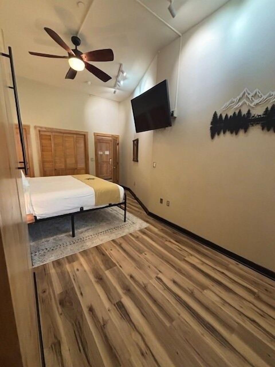 Indoors, Hardwood, Stained Wood, Home Decor, Rug