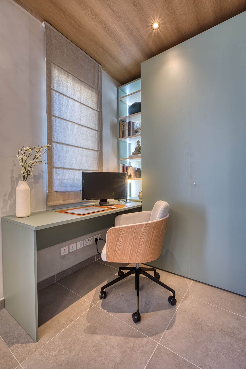 Zen-inspired workspace with high-speed internet and a 24-inch monitor. Perfect for focused work.