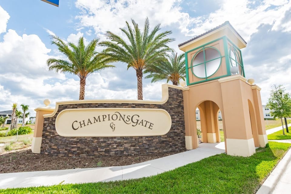 6-bedroom Private Pool House Championsgate Villa in Osceola County