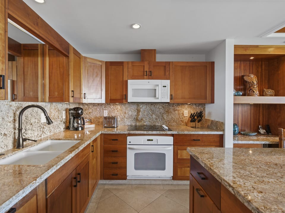 A highly praised, well-stocked kitchen provides everything you need to easily prepare family meals.
