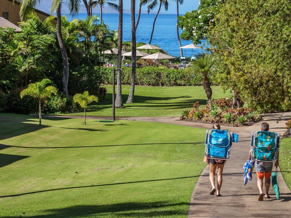 Head down the paved pathways through tropical landscaping to some of Wailea's top beaches.