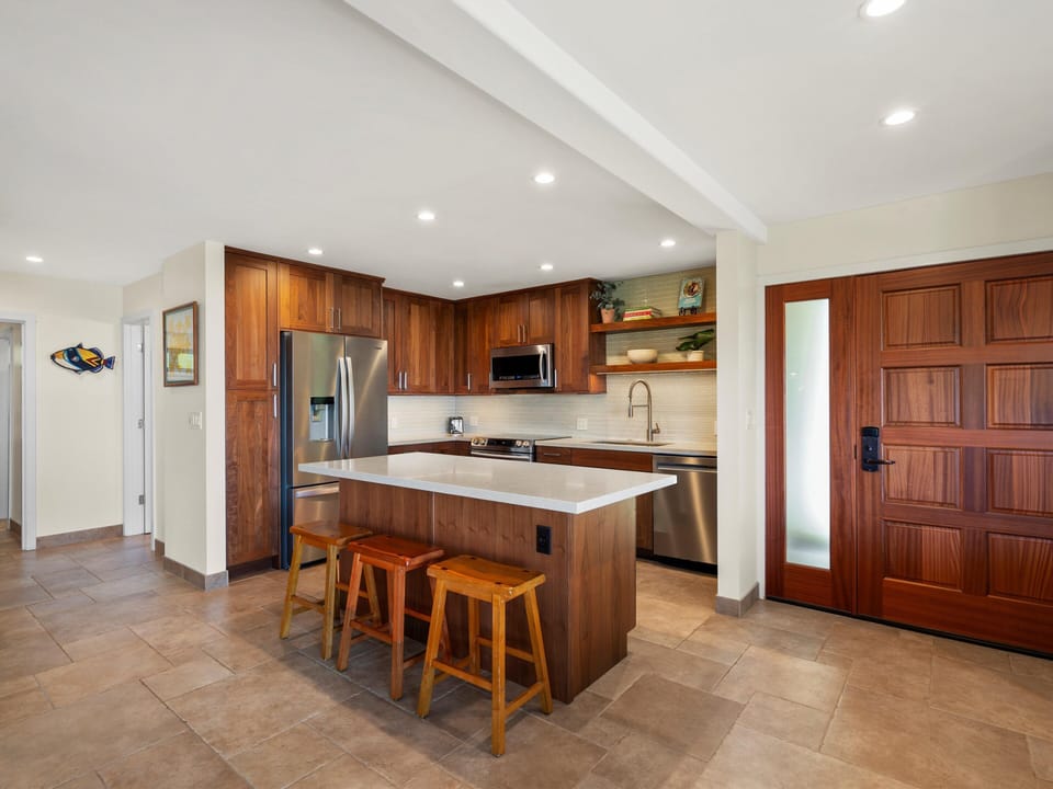 Completely renovated with premium finishes throughout — quartz countertops, walnut cabinets, and rain head showers. Spotlessly maintained with scent-neutral products throughout — a detail guests with sensitivities appreciate