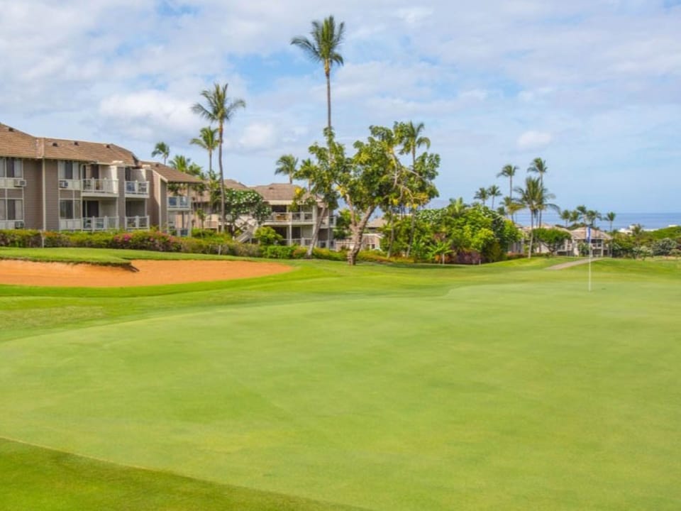A golfer's dream location! Vacation surrounded by Wailea fairways and golf course views.