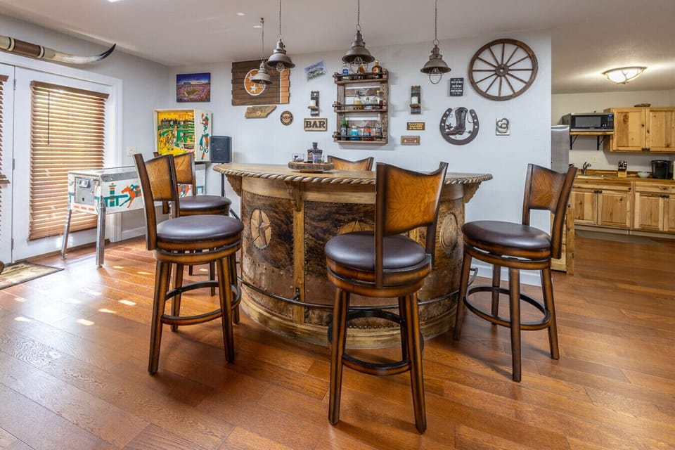 Lower Bar Area