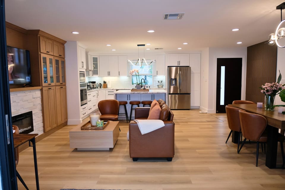 Living Room & Kitchen