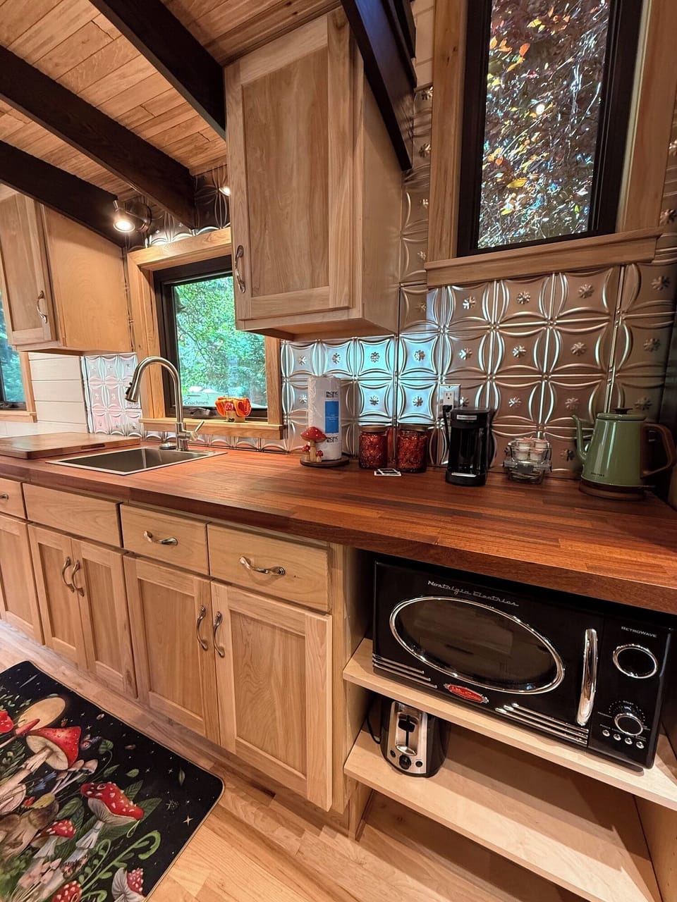Kitchen area
