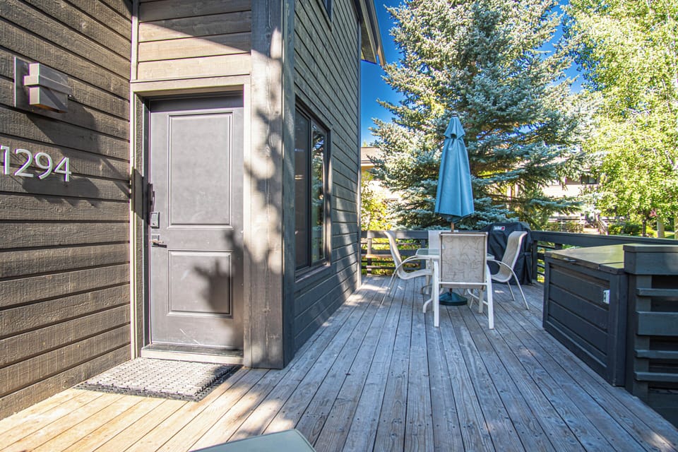 Outdoor patio for summer barbeques