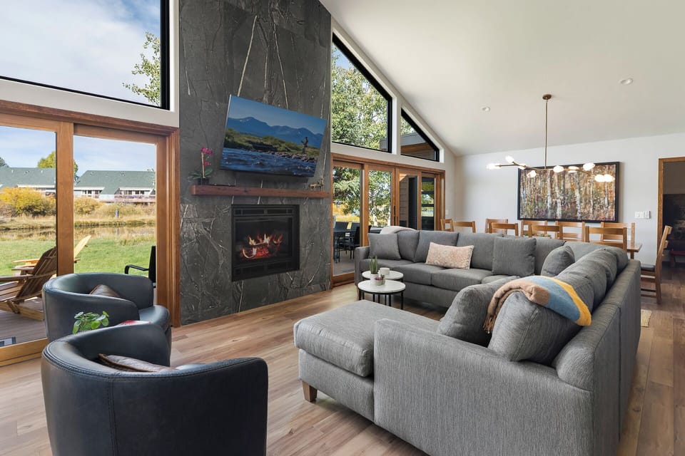 Welcome to Pond Peak Place