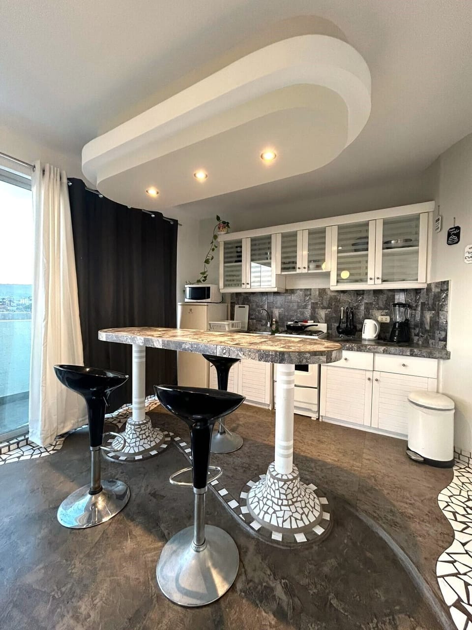 Design Apartment, Balcony, City View | Private kitchen