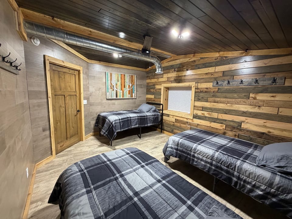 SE Bedroom