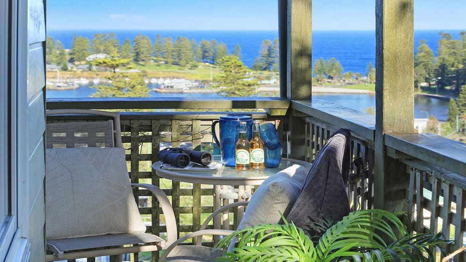 Flipside | Balcony with ocean views