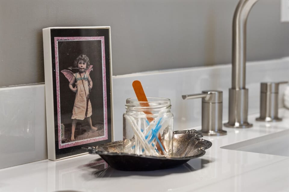 She`s a Rebel at heart! All bathrooms are stocked with extra towels and toiletries.