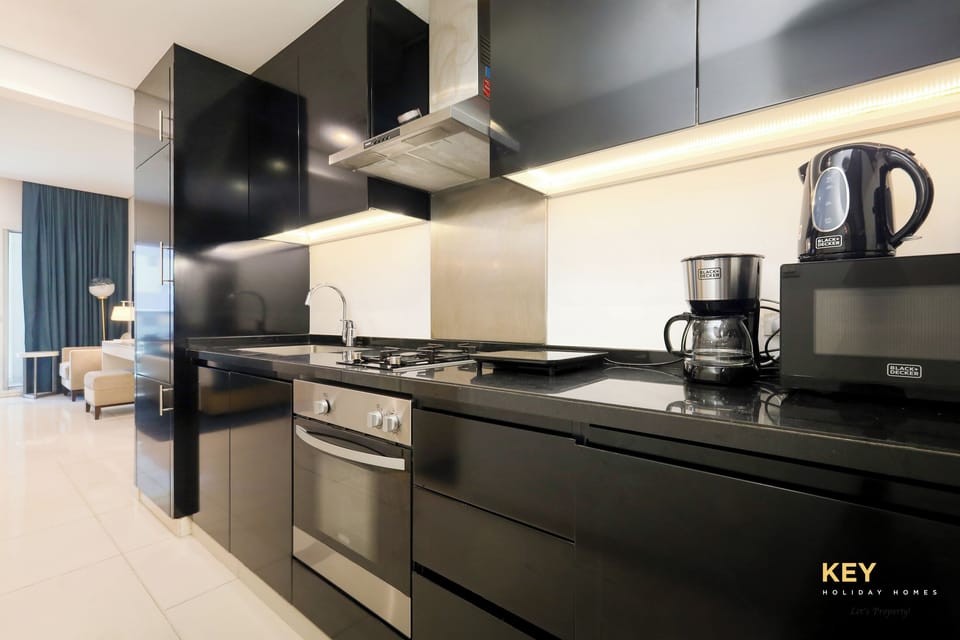 Superior Studio, Garden View | Private kitchen | Electric kettle, toaster, cleaning supplies