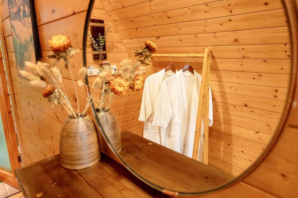 Deluxe Bungalow, Balcony, Hill View | Premium bedding, free WiFi, bed sheets