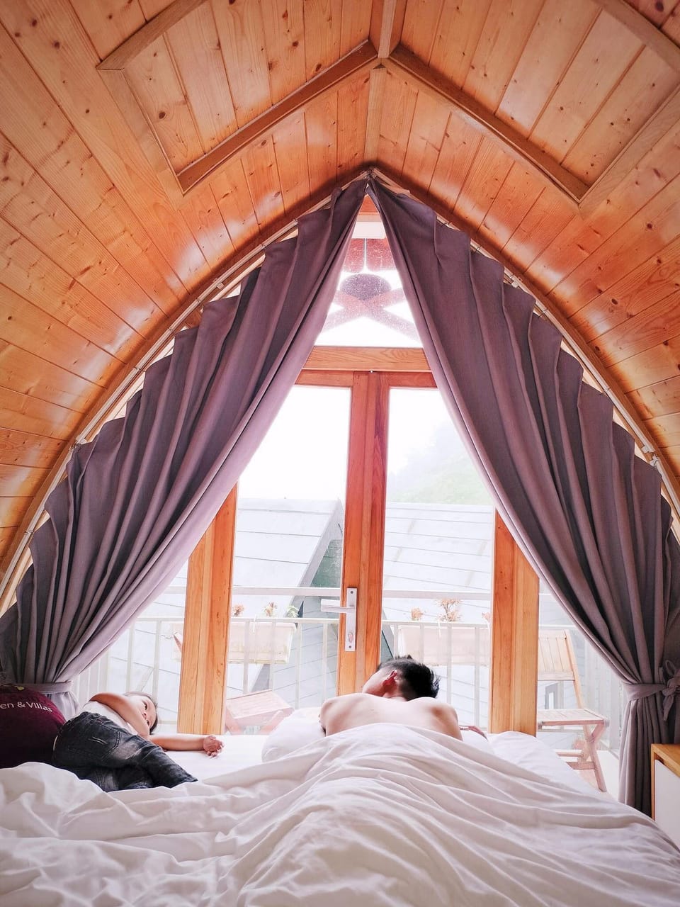 Premium bedding, free WiFi, bed sheets
