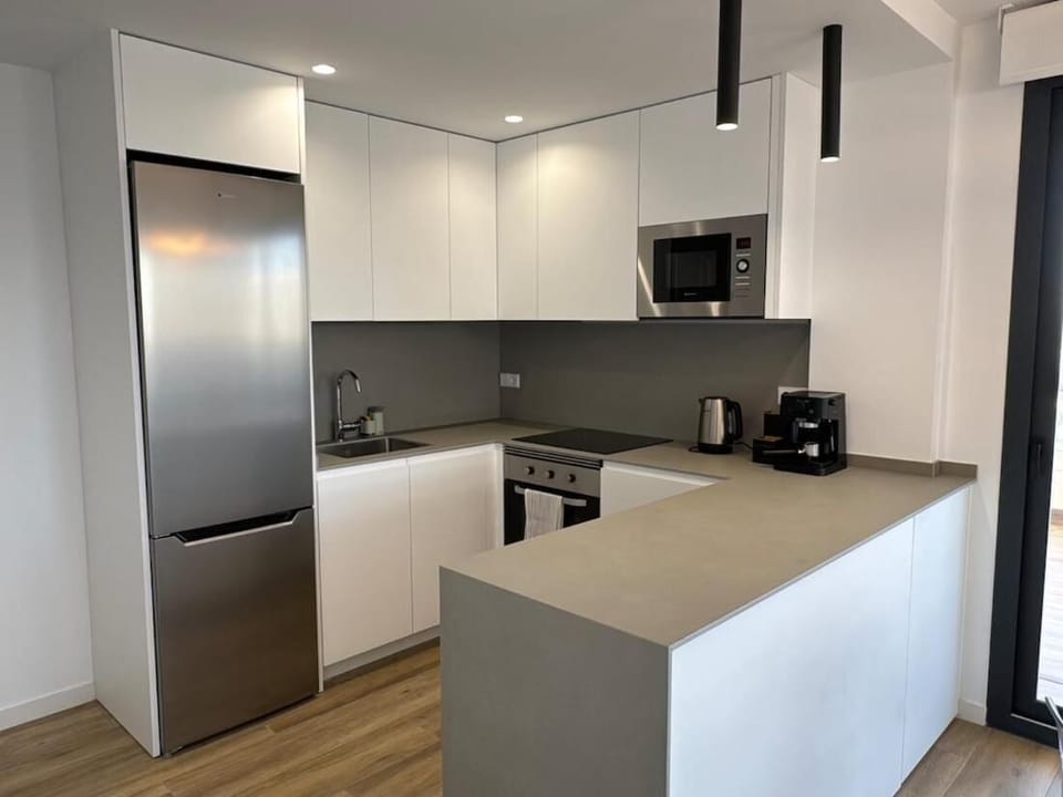 Apartment, 2 Bedrooms, Accessible, Smoking | Interior
